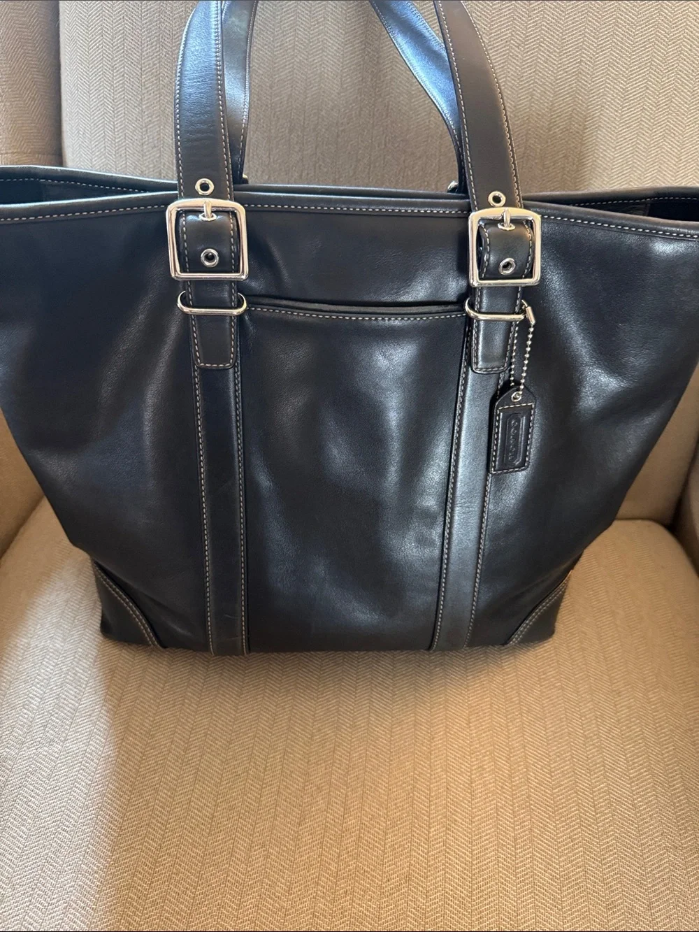 VINTAGE Coach Black Leather Hampton Tote - price reduced! - Picture 10 of 10